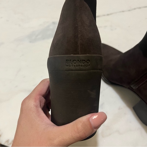 Blondo Raven Chocolate Brown Suede Pointed Toe Ankle Bootie - Picture 6 of 9